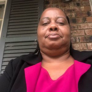 Meet your Posher, Beverly